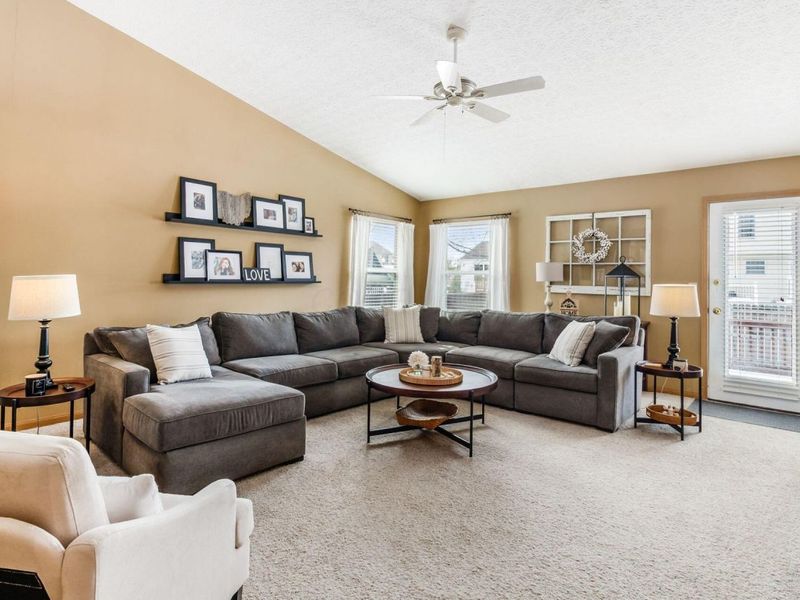 2385 Yagger Bay Drive, Hilliard, OH 43026 Photo 5