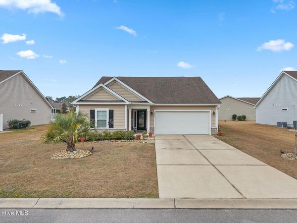 2086 Castlebridge Court NW, Calabash, NC 28467