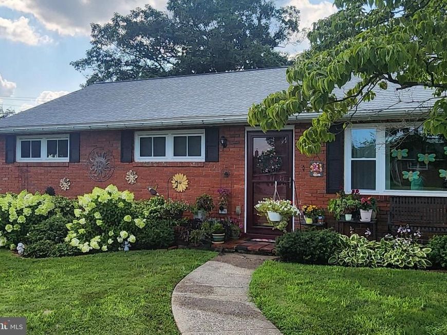 124 Fairmount Avenue, Reading, PA 19606 Main Photo