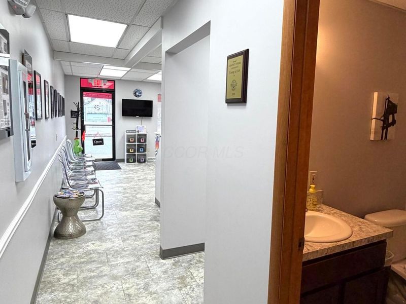 117 E 6th Avenue , Lancaster, OH 43130 Photo 16