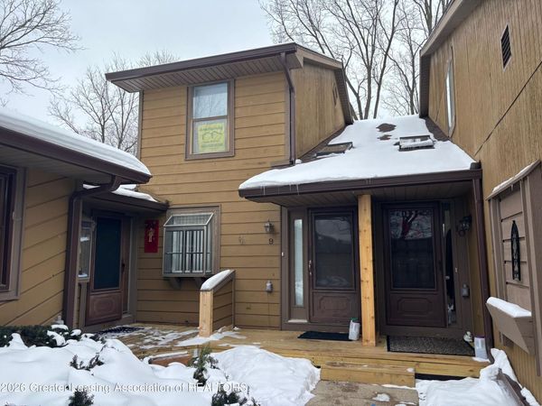 4360 Holt Road, Holt, MI 48842