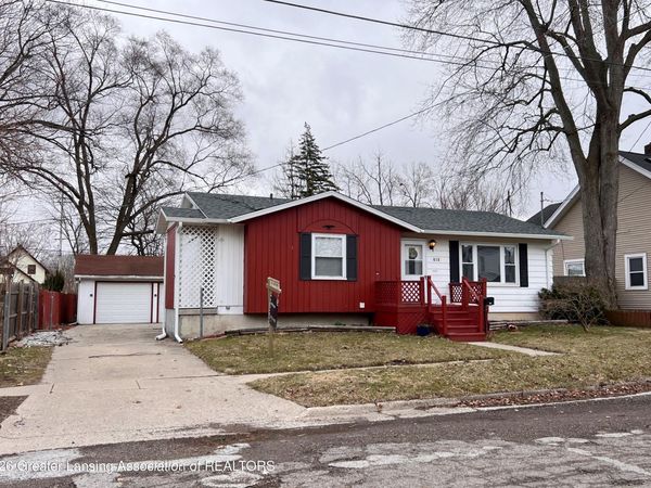 615 Broadway Avenue, Owosso, MI 48867