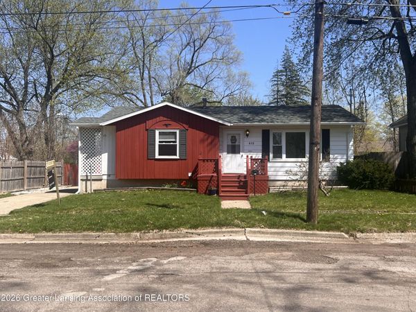 615 Broadway Avenue, Owosso, MI 48867