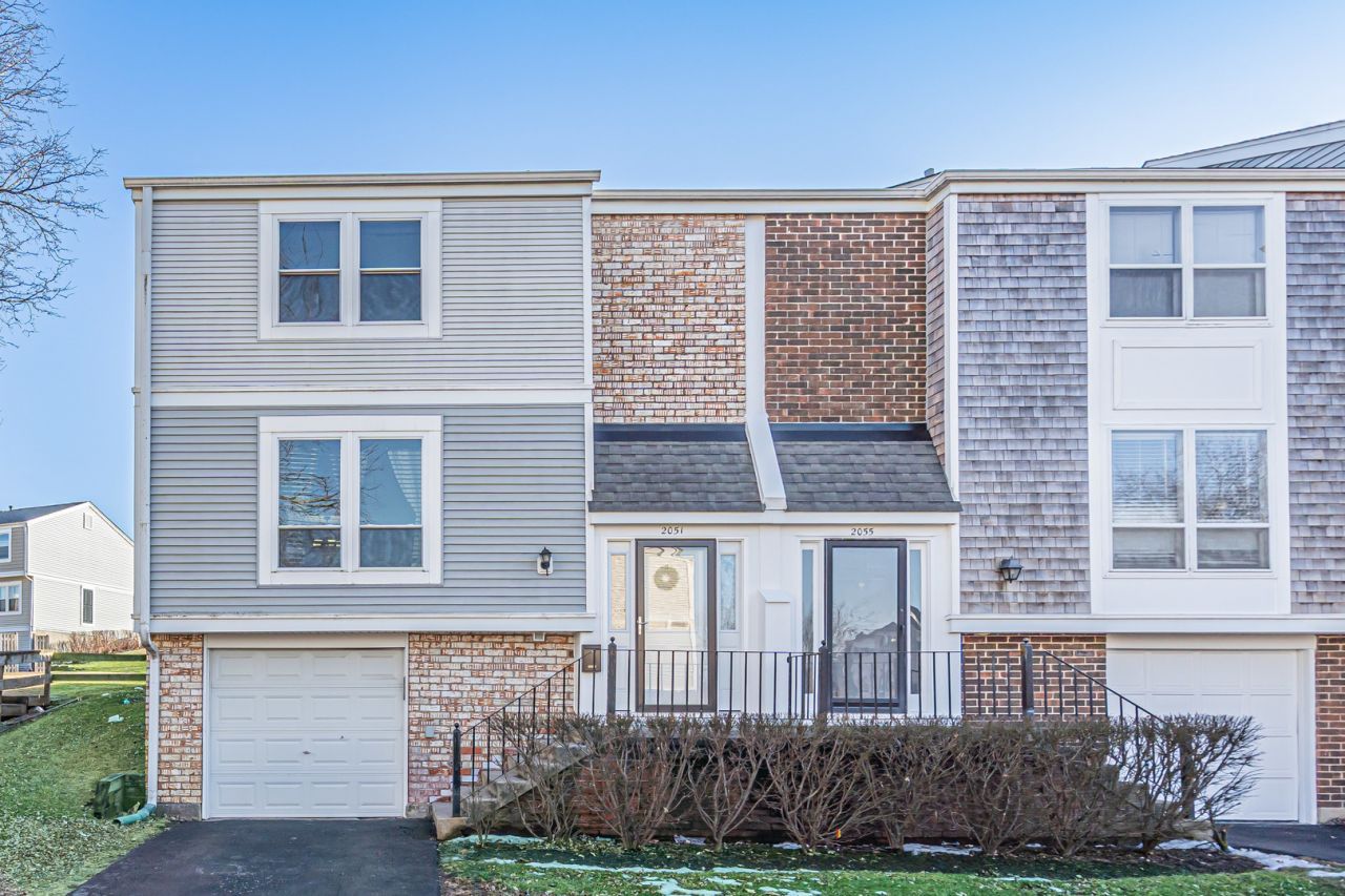 2051 Kettering Road, Hoffman Estates, IL 60169 Main Photo