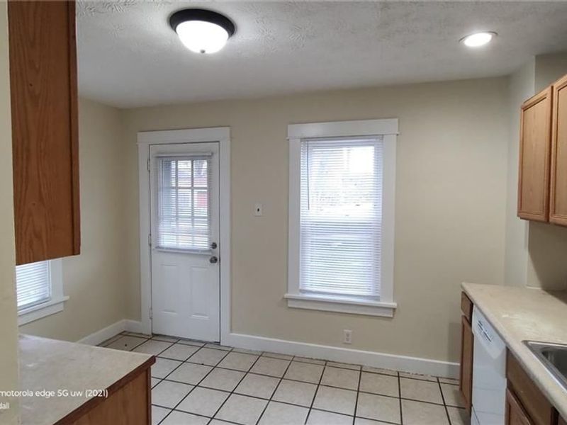 1516 S Smithville Road, Dayton, OH 45410 Photo 5