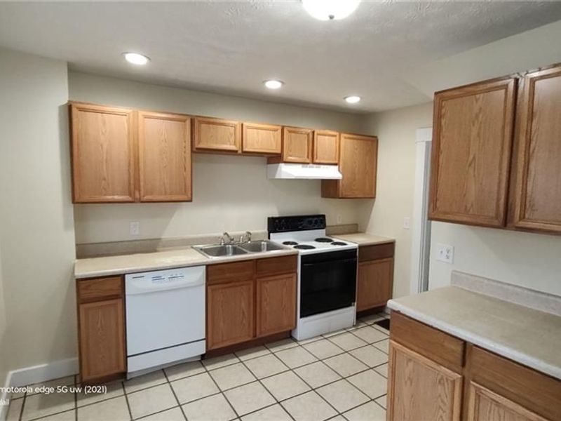 1516 S Smithville Road, Dayton, OH 45410 Photo 6