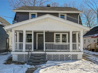 957 Mercer Avenue, Akron, OH 44320