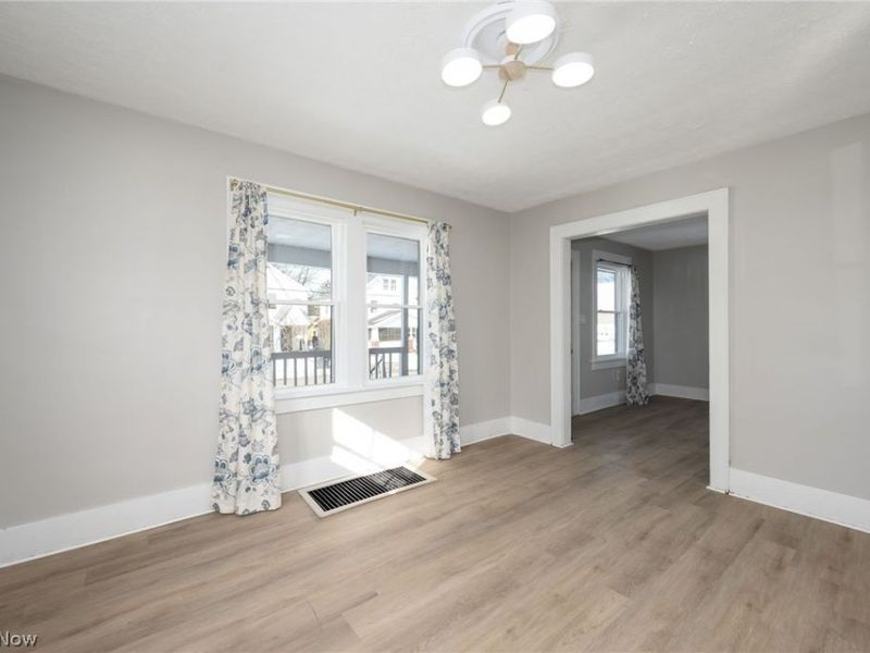 957 Mercer Avenue, Akron, OH 44320 Photo 11