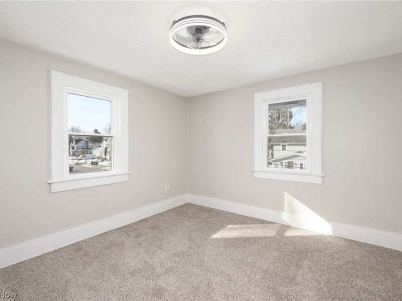 957 Mercer Avenue, Akron, OH 44320 Photo 18