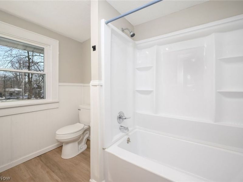 957 Mercer Avenue, Akron, OH 44320 Photo 24