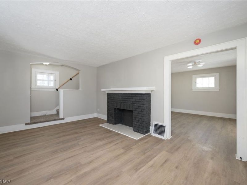 957 Mercer Avenue, Akron, OH 44320 Photo 8