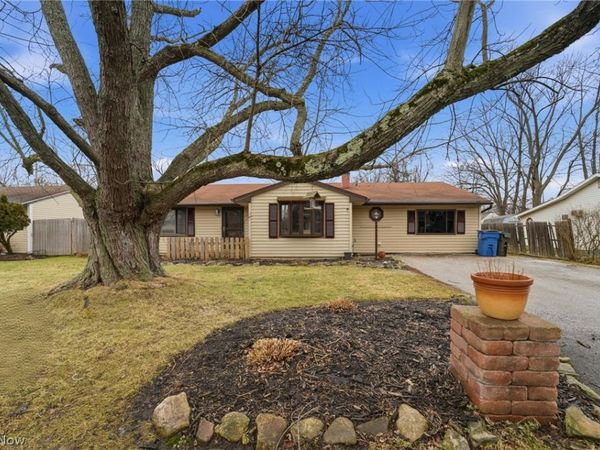 7366 Primrose Drive, Mentor on the Lake, OH 44060