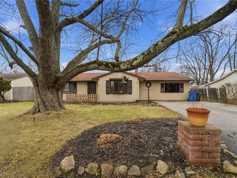 7366 Primrose Drive, Mentor on the Lake, OH 44060 Photo 1