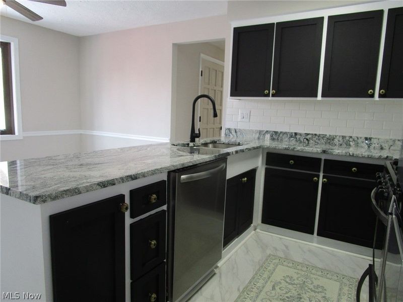 7366 Primrose Drive, Mentor on the Lake, OH 44060 Photo 18