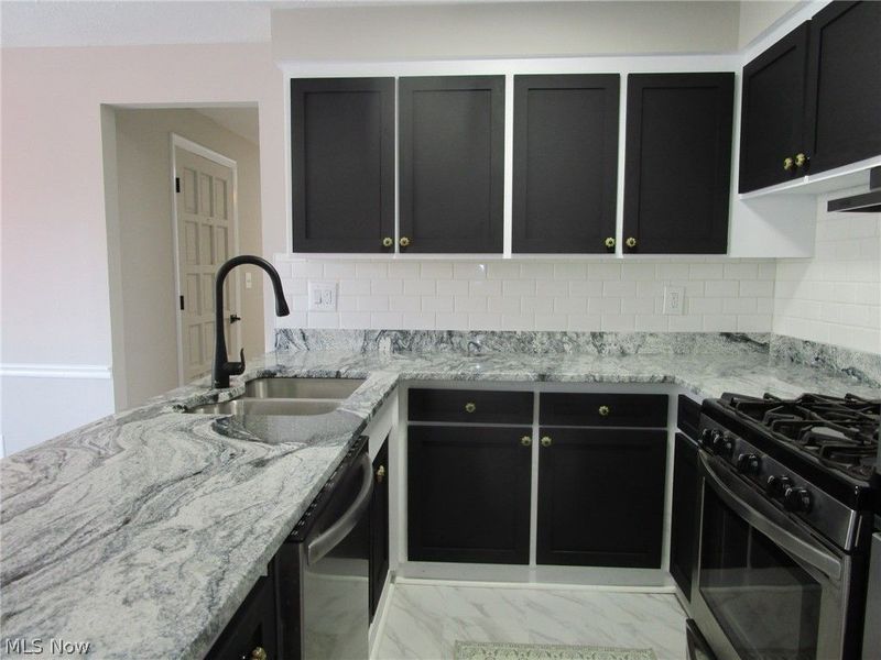 7366 Primrose Drive, Mentor on the Lake, OH 44060 Photo 19