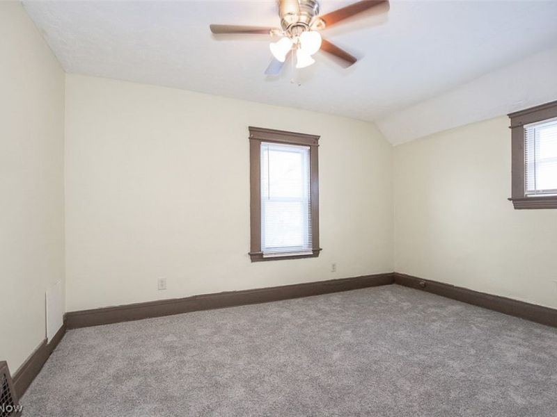 2887 E 112th Street, Cleveland, OH 44104 Photo 13