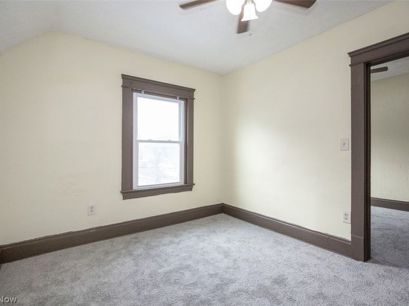 2887 E 112th Street, Cleveland, OH 44104 Photo 18