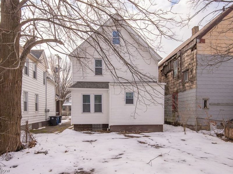 2887 E 112th Street, Cleveland, OH 44104 Photo 25