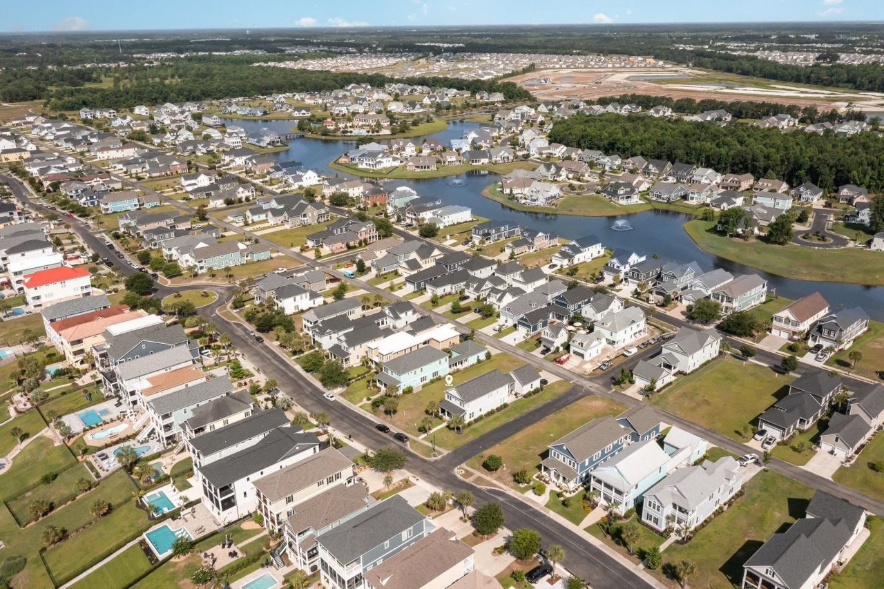 459 West Palms Dr.  Photo 11