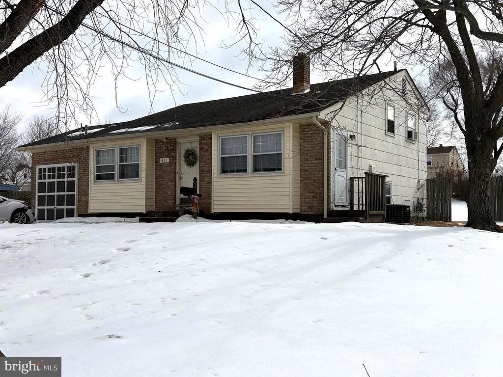 411 Greenview, Blackwood, NJ 08012 Main Photo