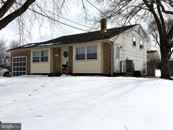 411 GREENVIEW, BLACKWOOD, NJ 08012