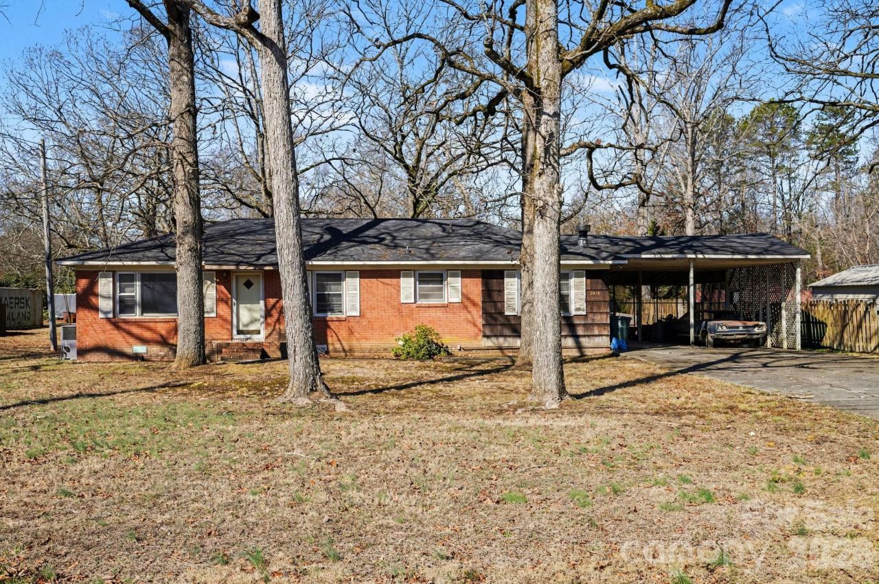 2015 Wilson Avenue, Monroe, NC 28110 Main Photo