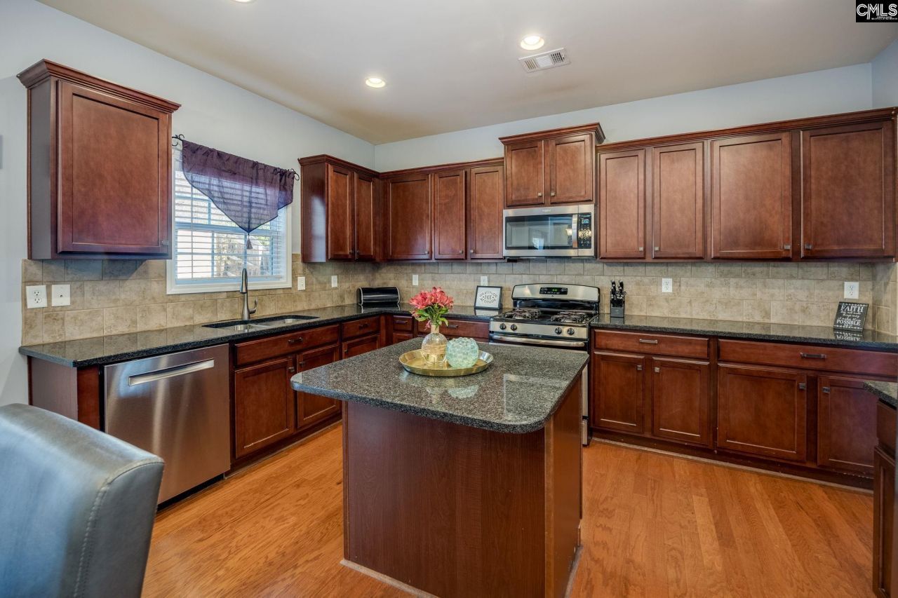 117 Loganberry Court Photo 16