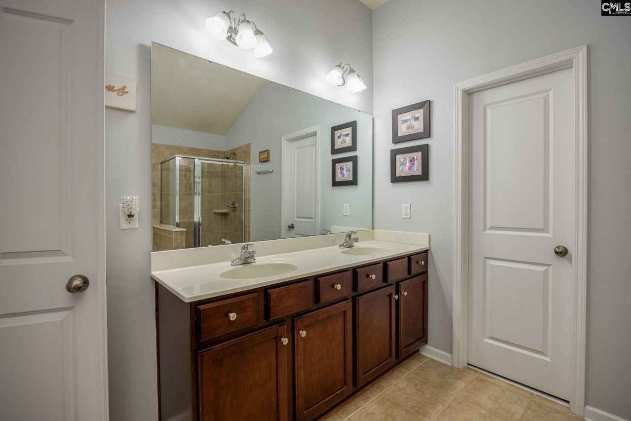 117 Loganberry Court Photo 28