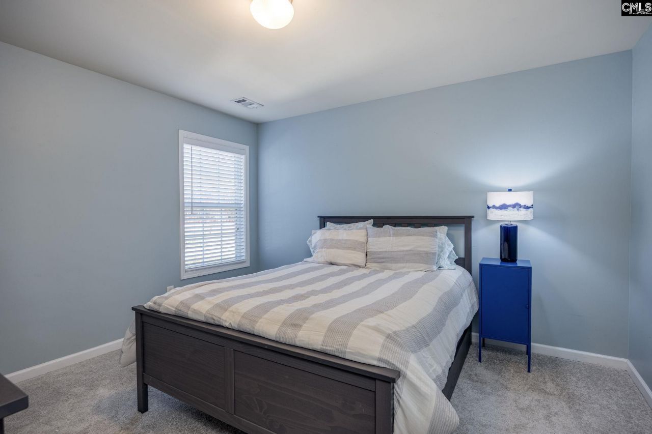 117 Loganberry Court Photo 33