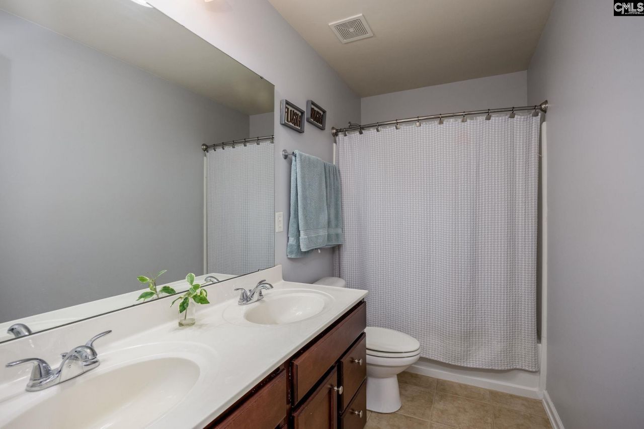 117 Loganberry Court Photo 37