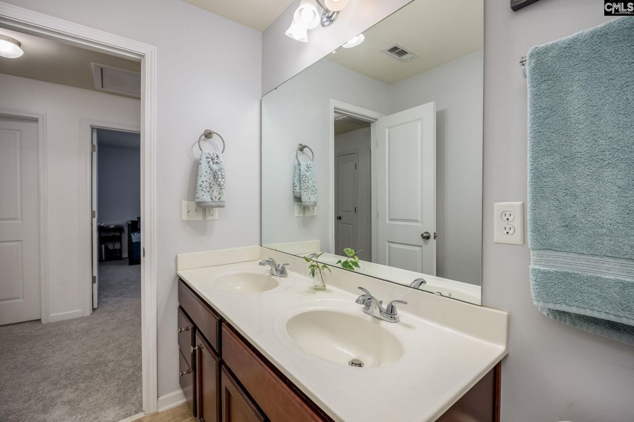 117 Loganberry Court Photo 38