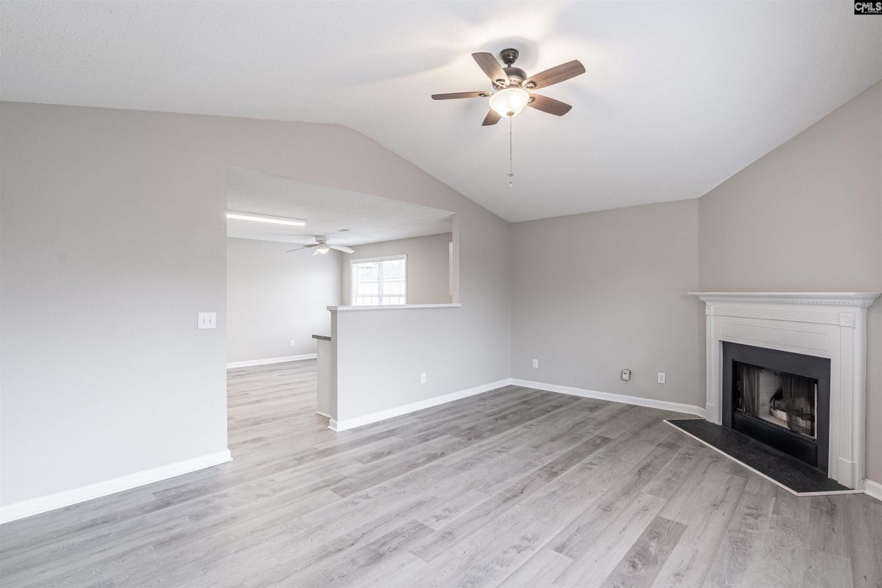 8 Scottsdale Court Photo 13