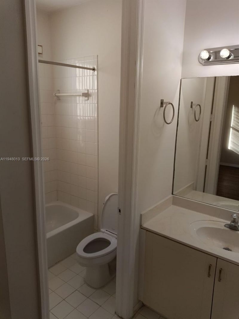 4210 NE 22nd Dr , Unit 4210, Homestead, FL 33033 Photo