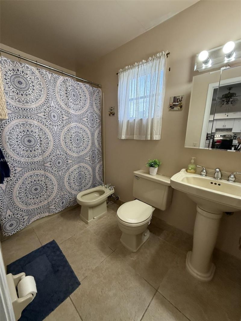 4012 SW 102 Court, Miami, FL 33165 Photo