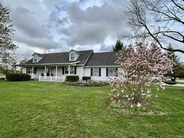 776 W Harsax Drive, Upland, IN 46989