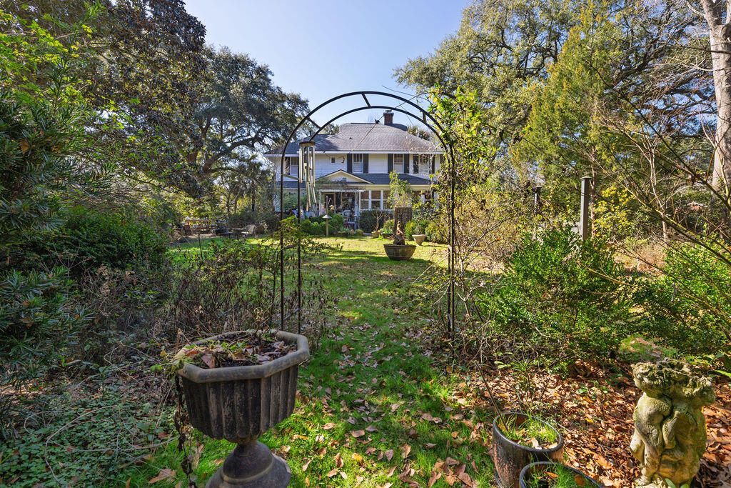 2136 St Lukes Dr & 2127 Coker Ave Photo 41