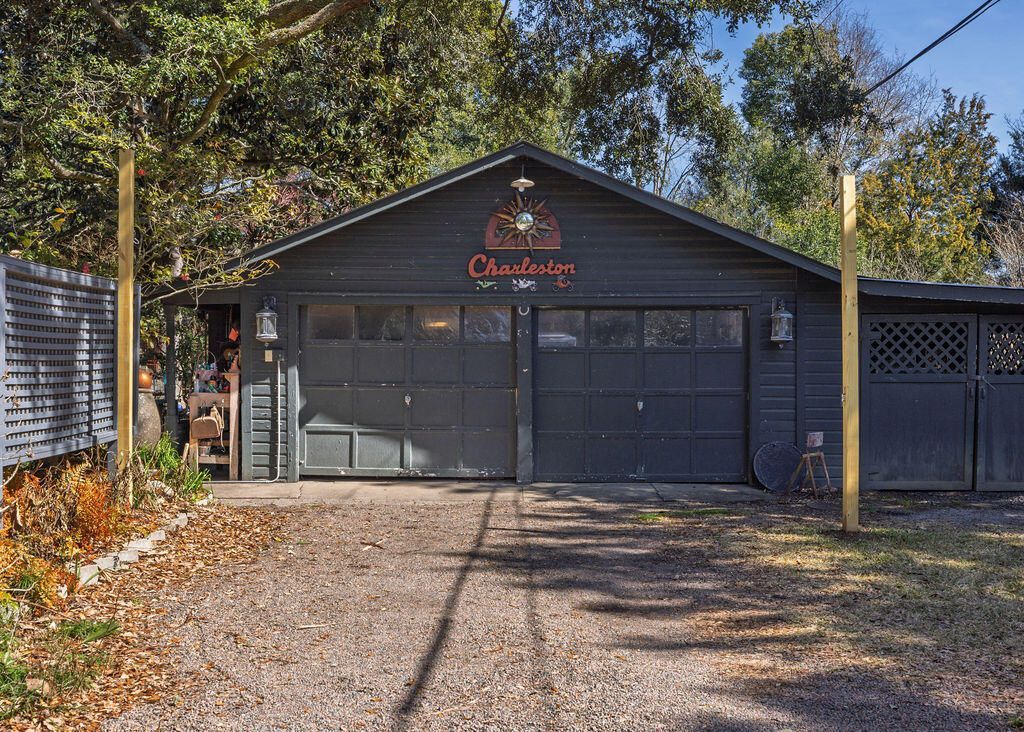 2136 St Lukes Dr & 2127 Coker Ave Photo 7