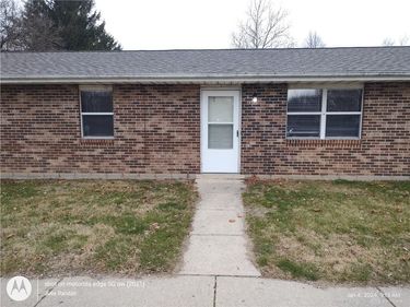 7 S Maple Street, Unit B, Jamestown Vlg, OH 45335