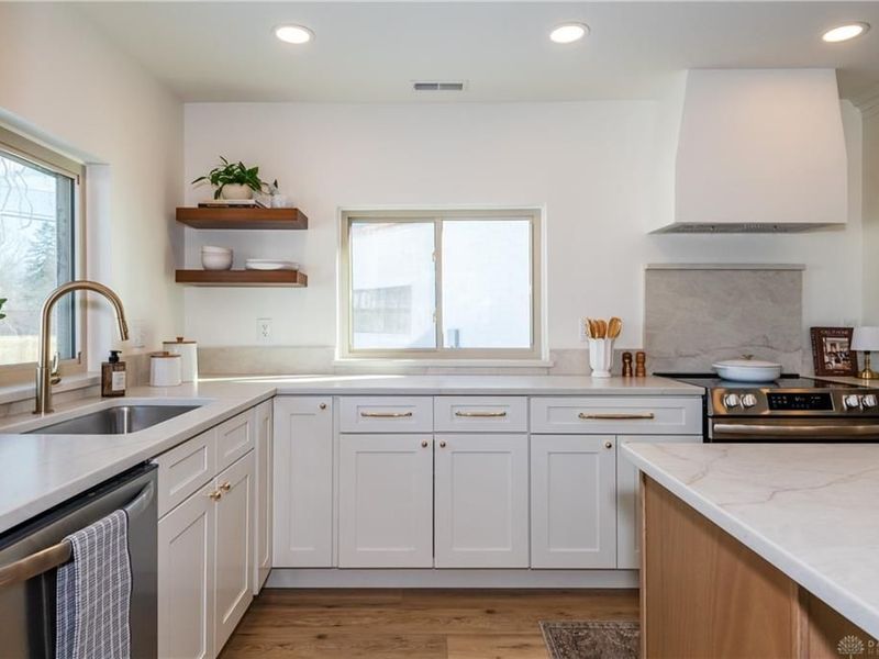 1884 N Longview Street, Beavercreek, OH 45432 Photo 22