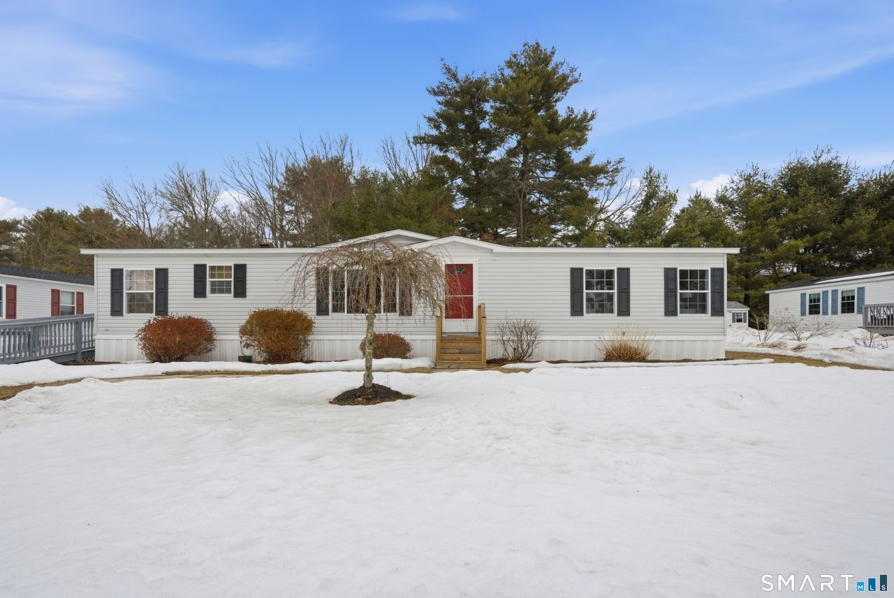 16 Circle, Windham, CT 06256 Main Photo