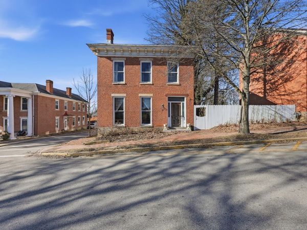 107 S Columbus Street, Somerset, OH 43783