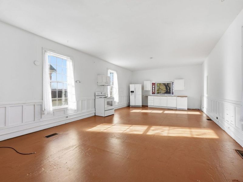 107 S Columbus Street, Somerset, OH 43783 Photo 11