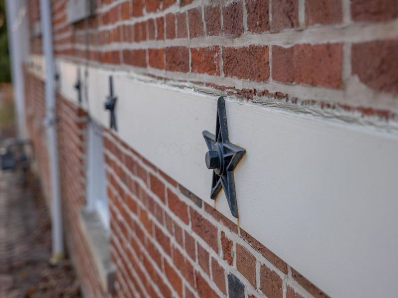 107 S Columbus Street, Somerset, OH 43783 Photo 3