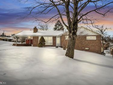 1361 NORTON ROAD, HARRISBURG, PA 17113