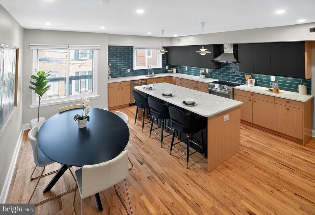 762 N Taylor Street, Philadelphia, PA 19130 Main Photo