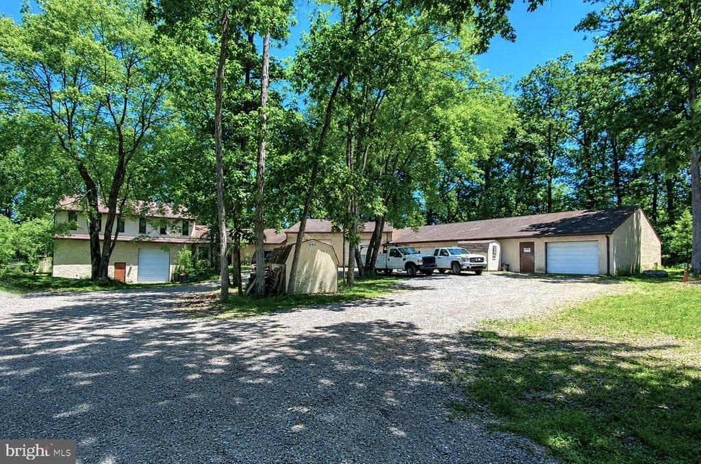 114 AIRPORT ROAD, POTTSTOWN, PA 19464