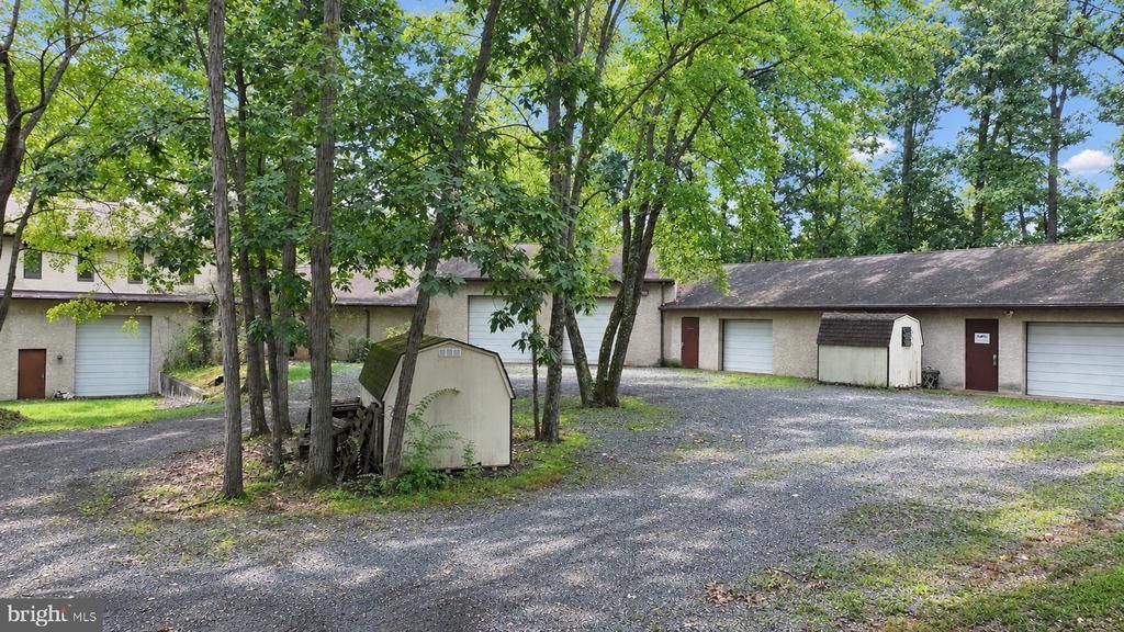 114 AIRPORT ROAD, POTTSTOWN, PA 19464