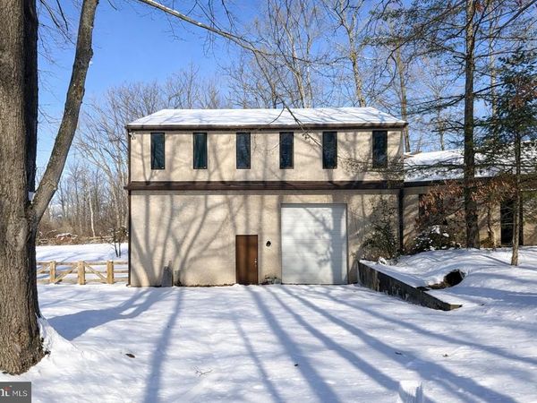 114 AIRPORT ROAD , POTTSTOWN, PA 19464