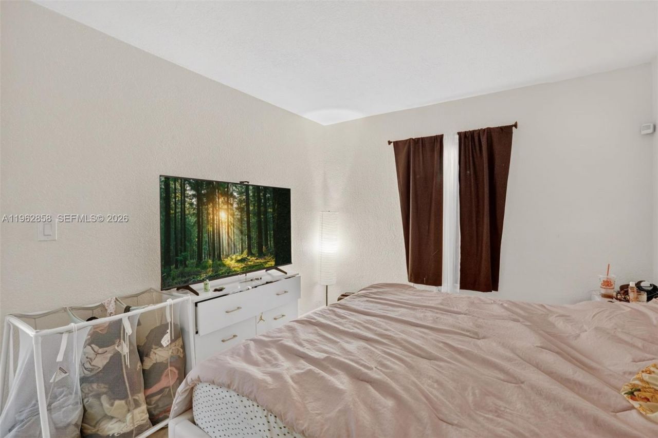 20615 NW 28th Ave , Miami Gardens, FL 33056 Photo