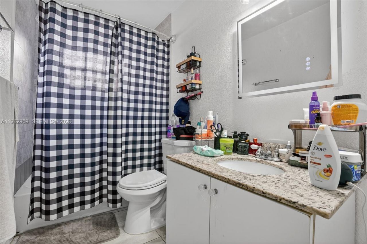 20615 NW 28th Ave , Miami Gardens, FL 33056 Photo